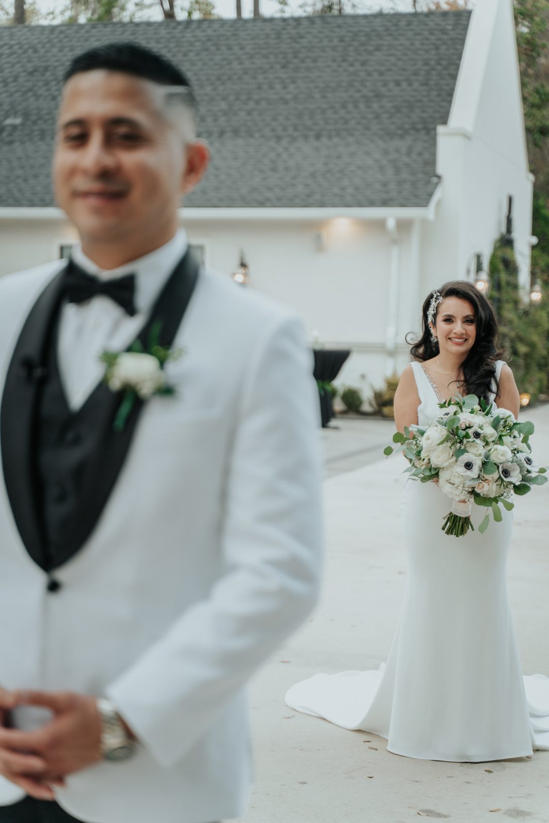 First look between Amber and Walter