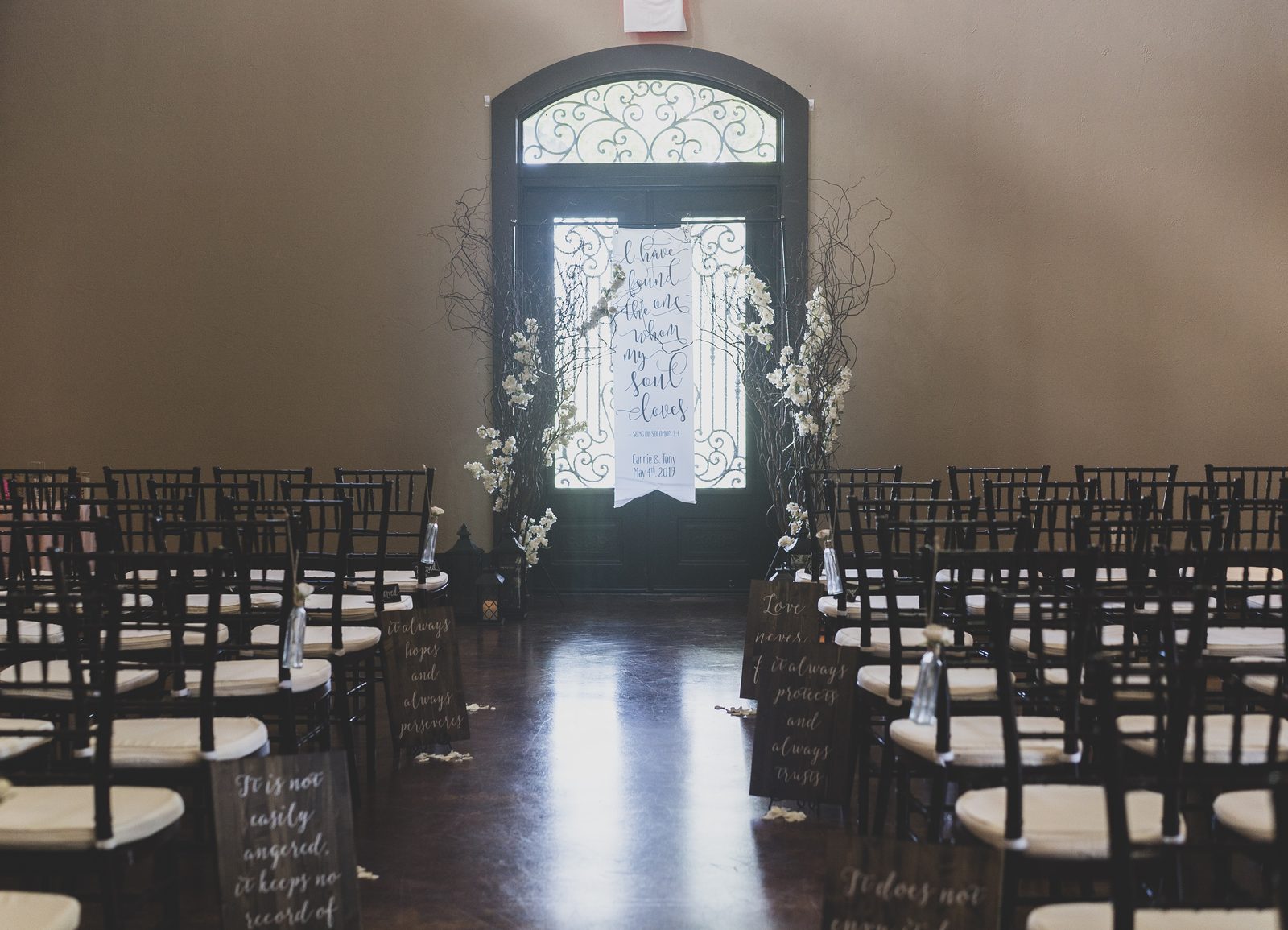 Carrie & Tony wedding — The Lodge at Country Inn Cottages